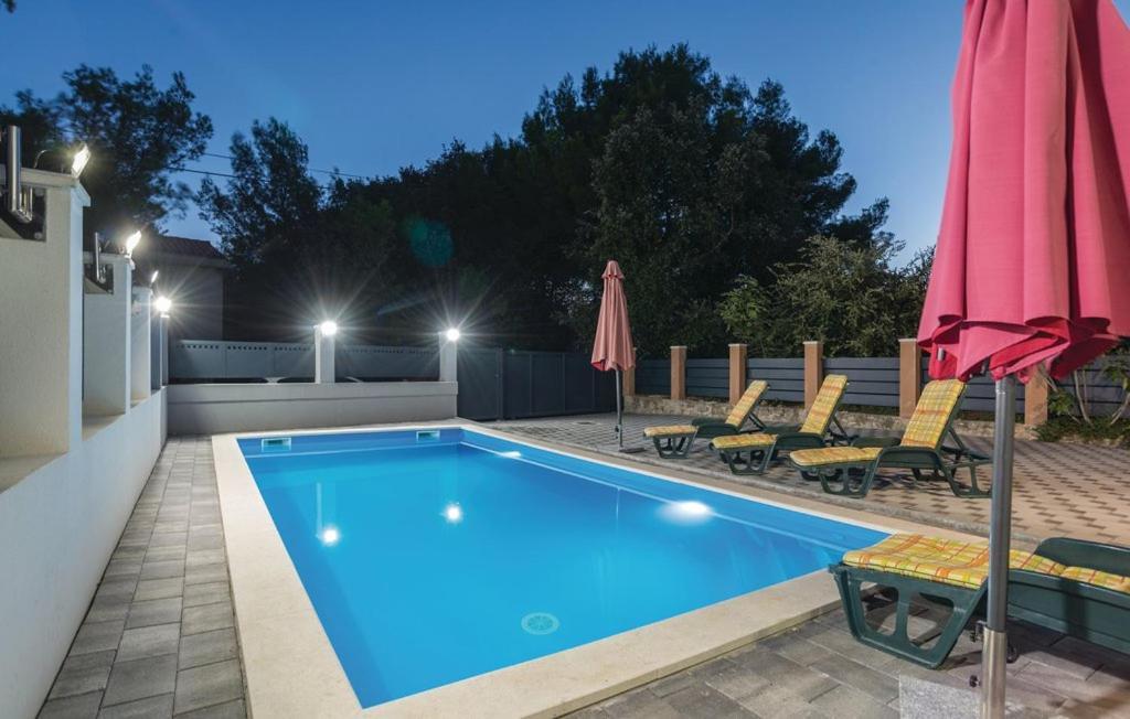 Villa Diana Pakostane Ngoại thất bức ảnh