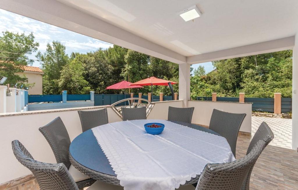 Villa Diana Pakostane Ngoại thất bức ảnh